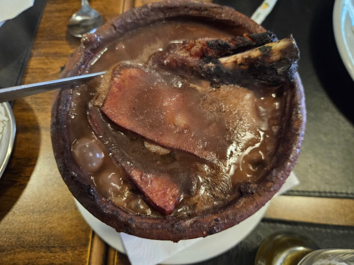 Feijoada de sábado no Sujinho Churrascaria